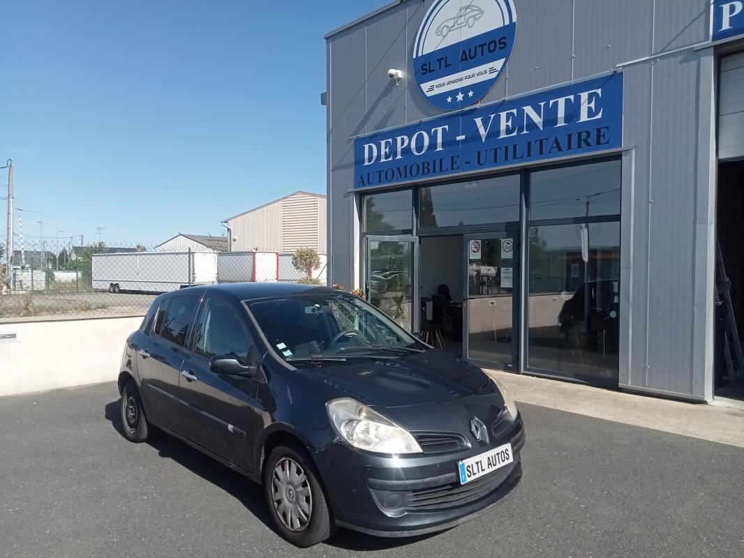 Renault Clio - 3 1.5 DCI 70 CH GARANTIE / REPRISE POSSIBLE